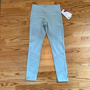 Mondetta crop leggings